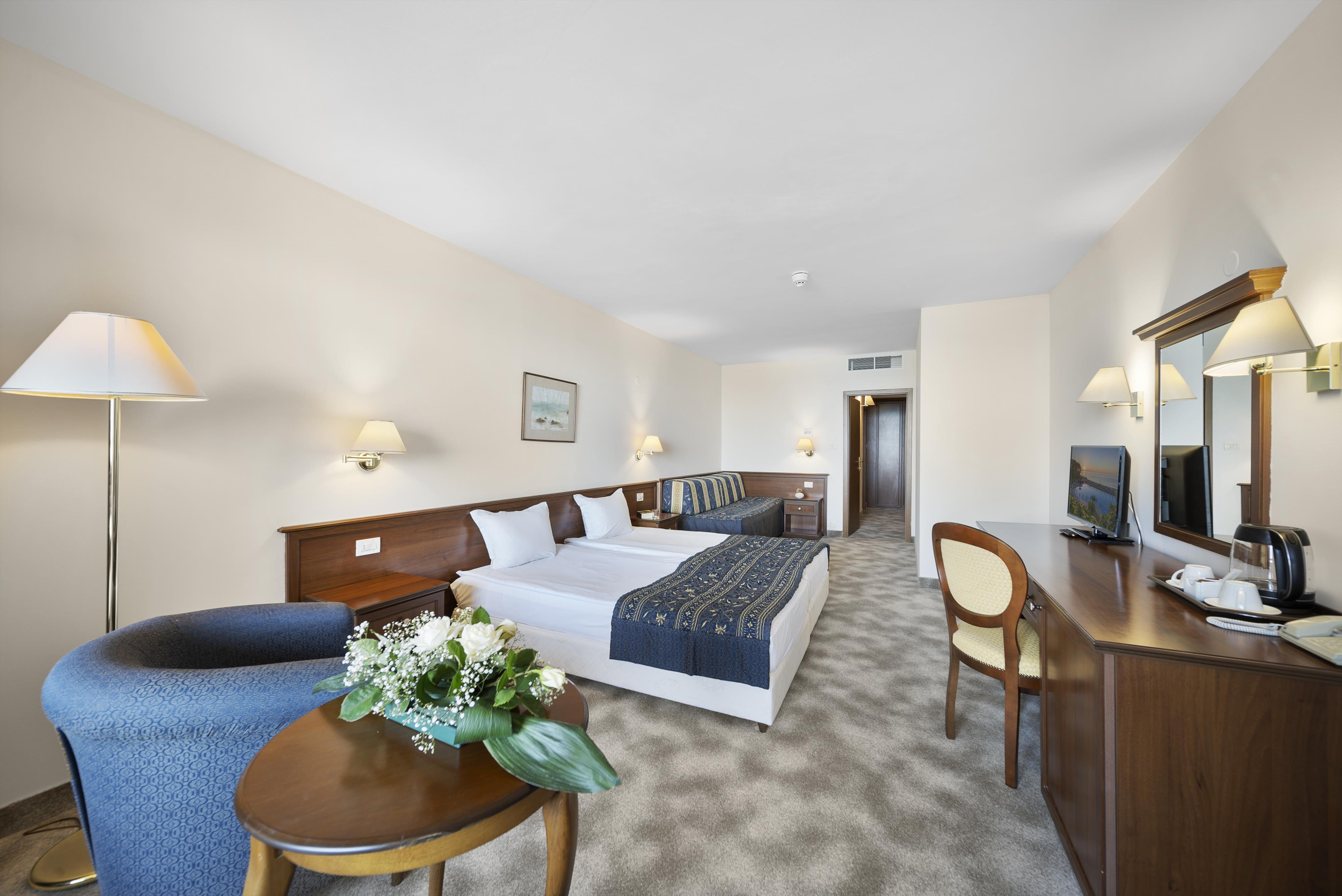 HVD Riviera Beach Hotel 11