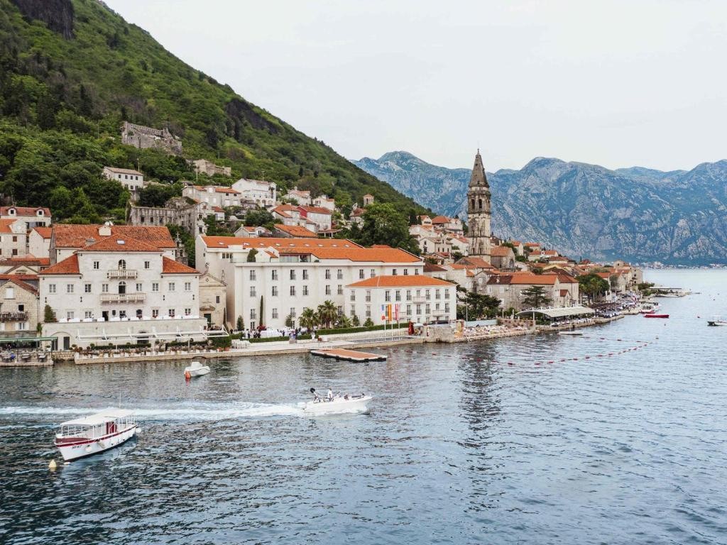 Heritage Grand Perast