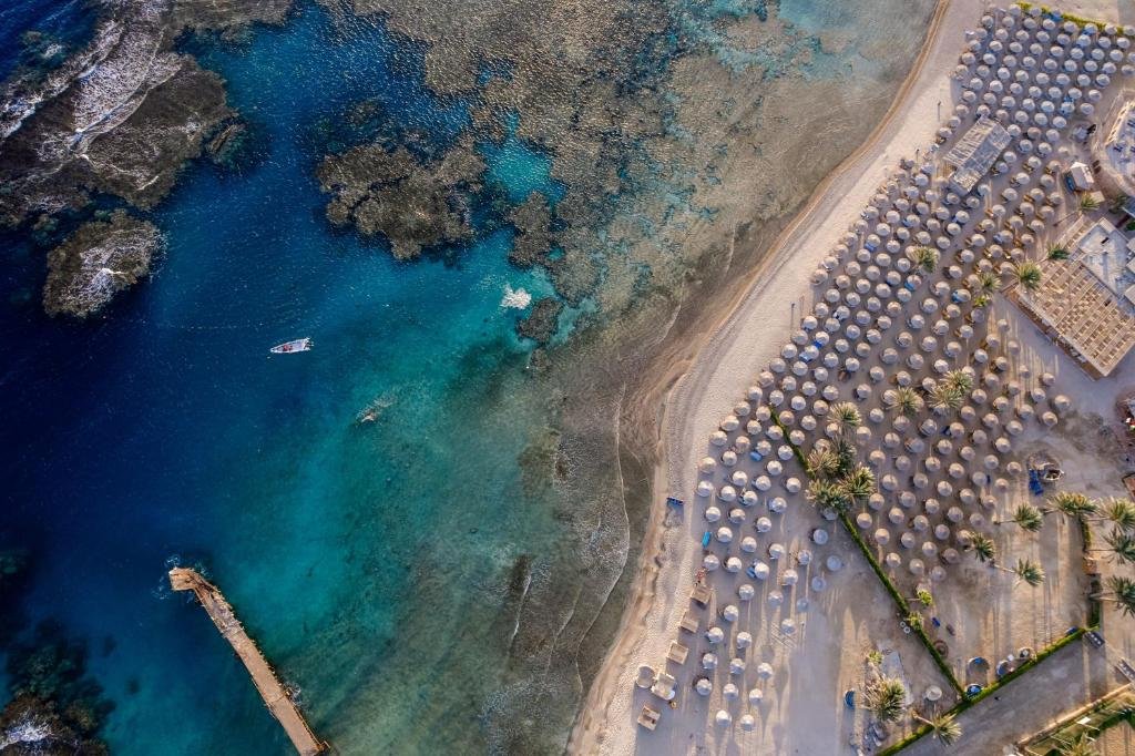Utopia Blue Resort
