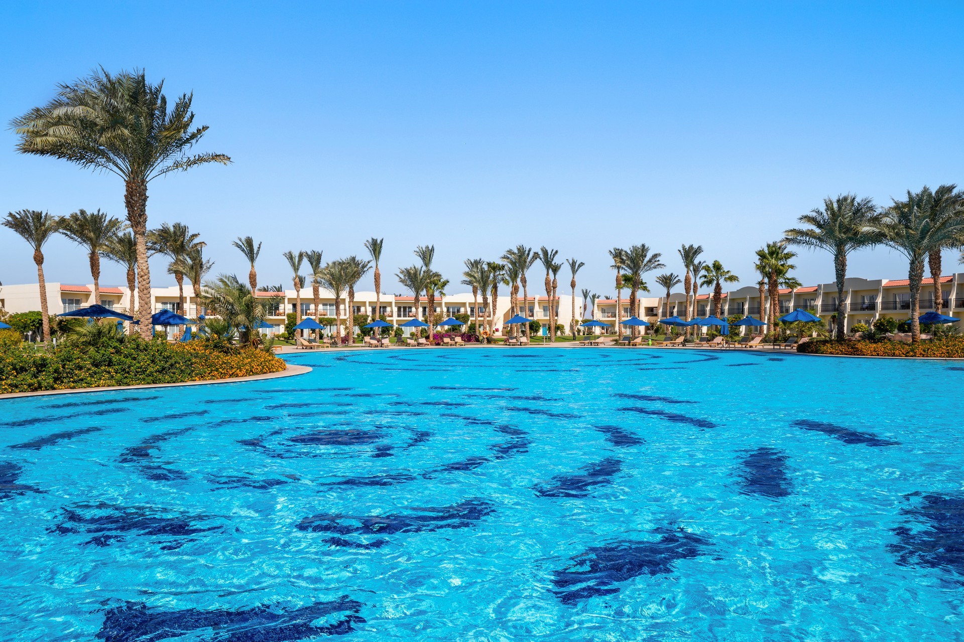 DoubleTree by Hilton Sharks Bay 7