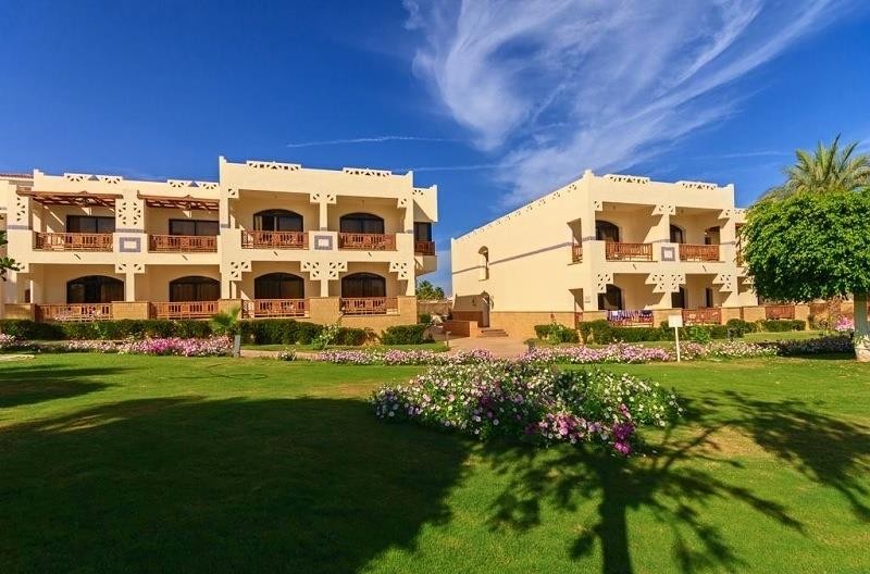 Amphoras Hotel