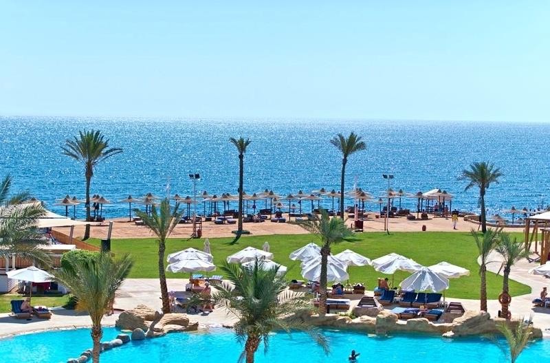 Amphoras Hotel
