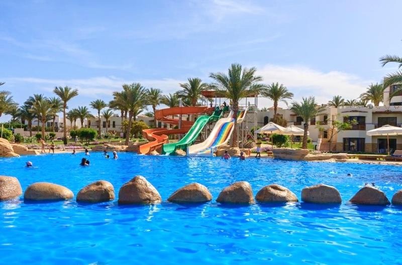 Amphoras Hotel