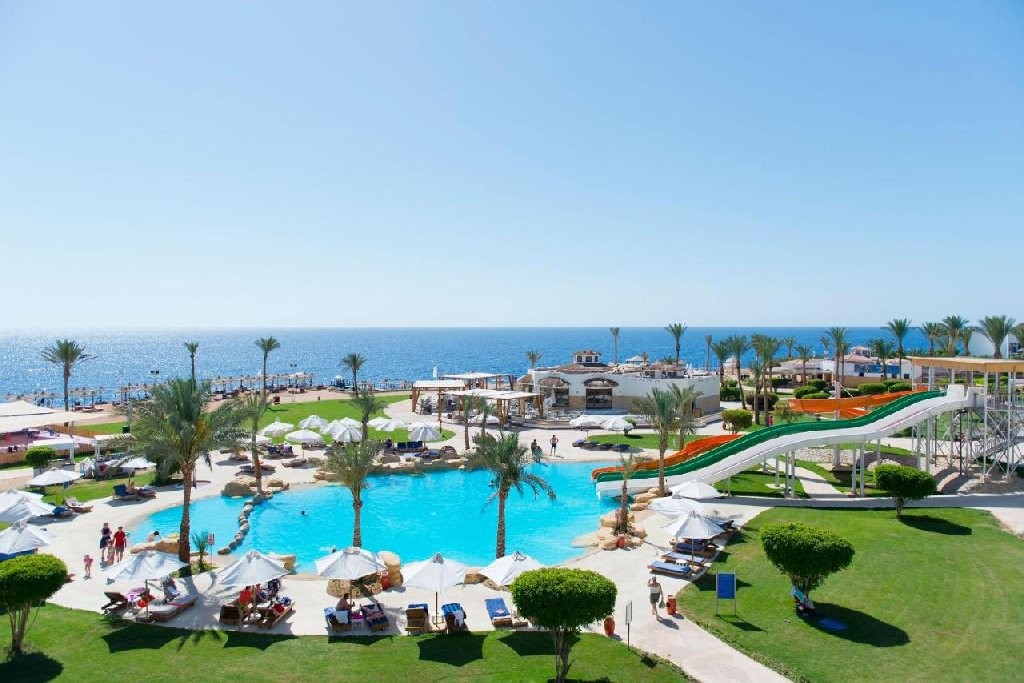 Amphoras Hotel