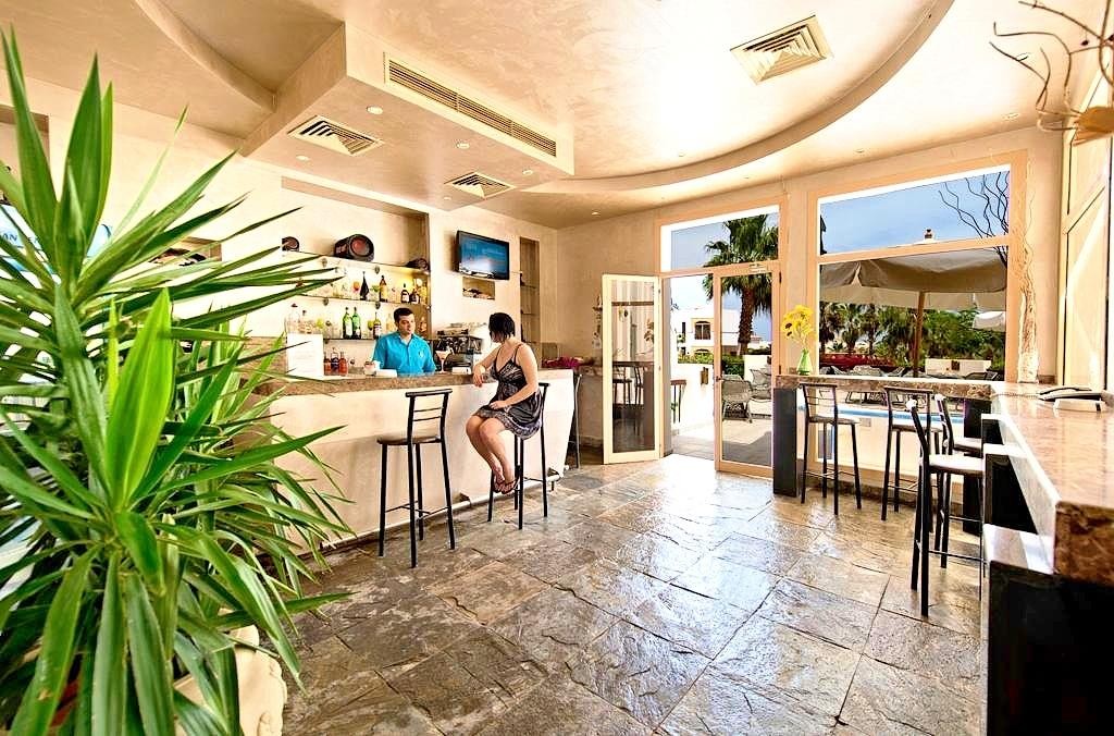 Amphoras Blue (Ex Shores Aloha Resort)