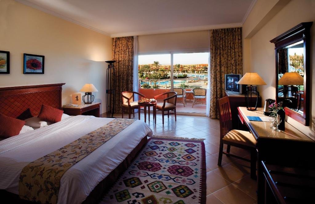 Amwaj Oyoun Resort
