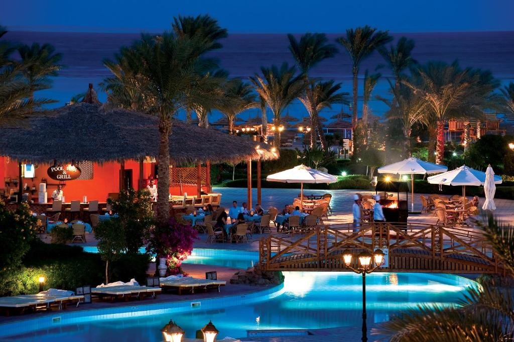 Amwaj Oyoun Resort