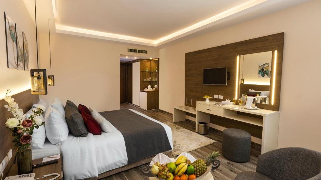 Amwaj Oyoun Resort