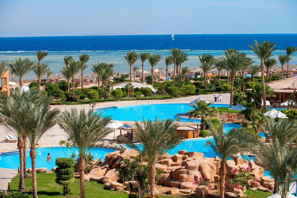 Amwaj Oyoun Resort