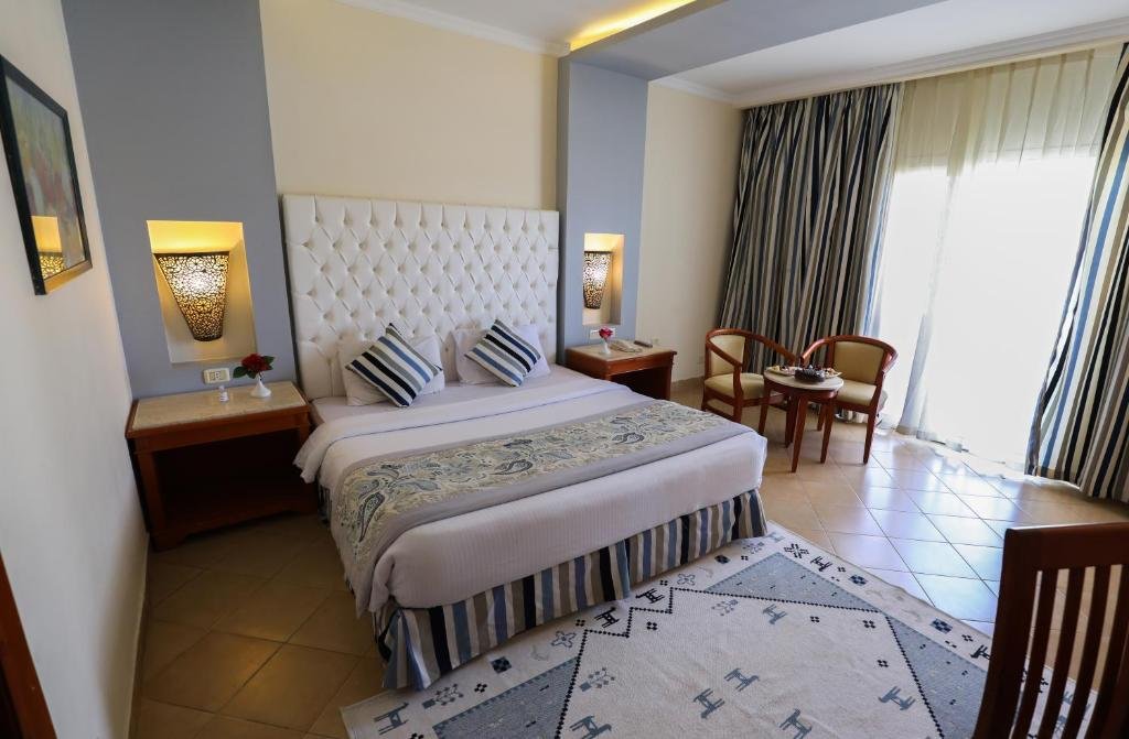 Amwaj Oyoun Resort