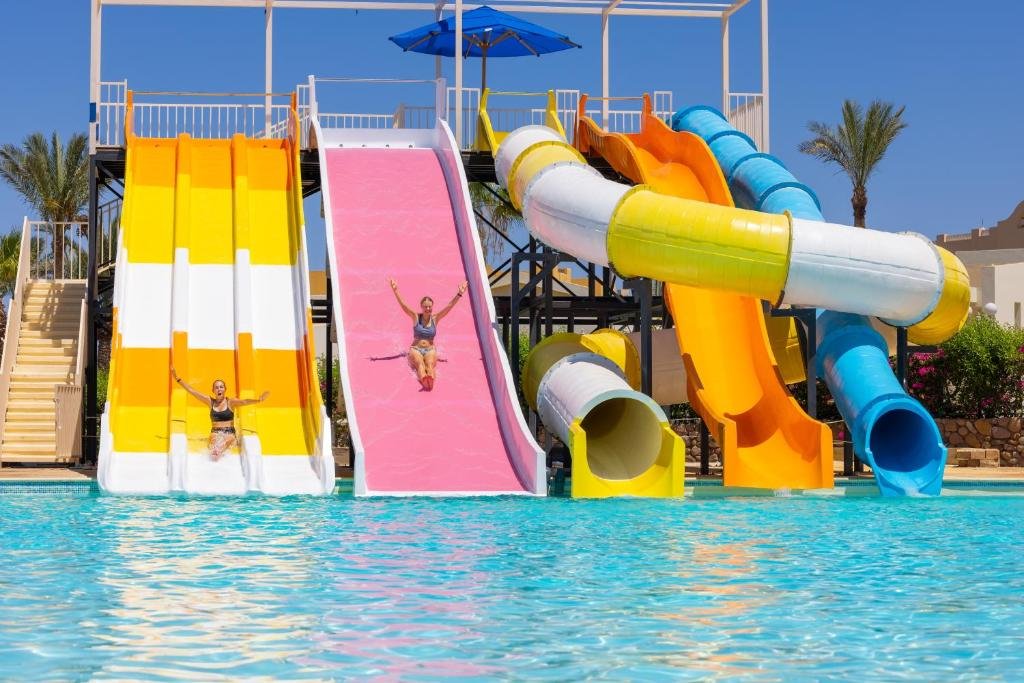 Amwaj Oyoun Resort