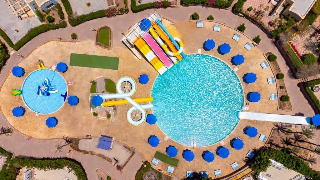Amwaj Oyoun Resort