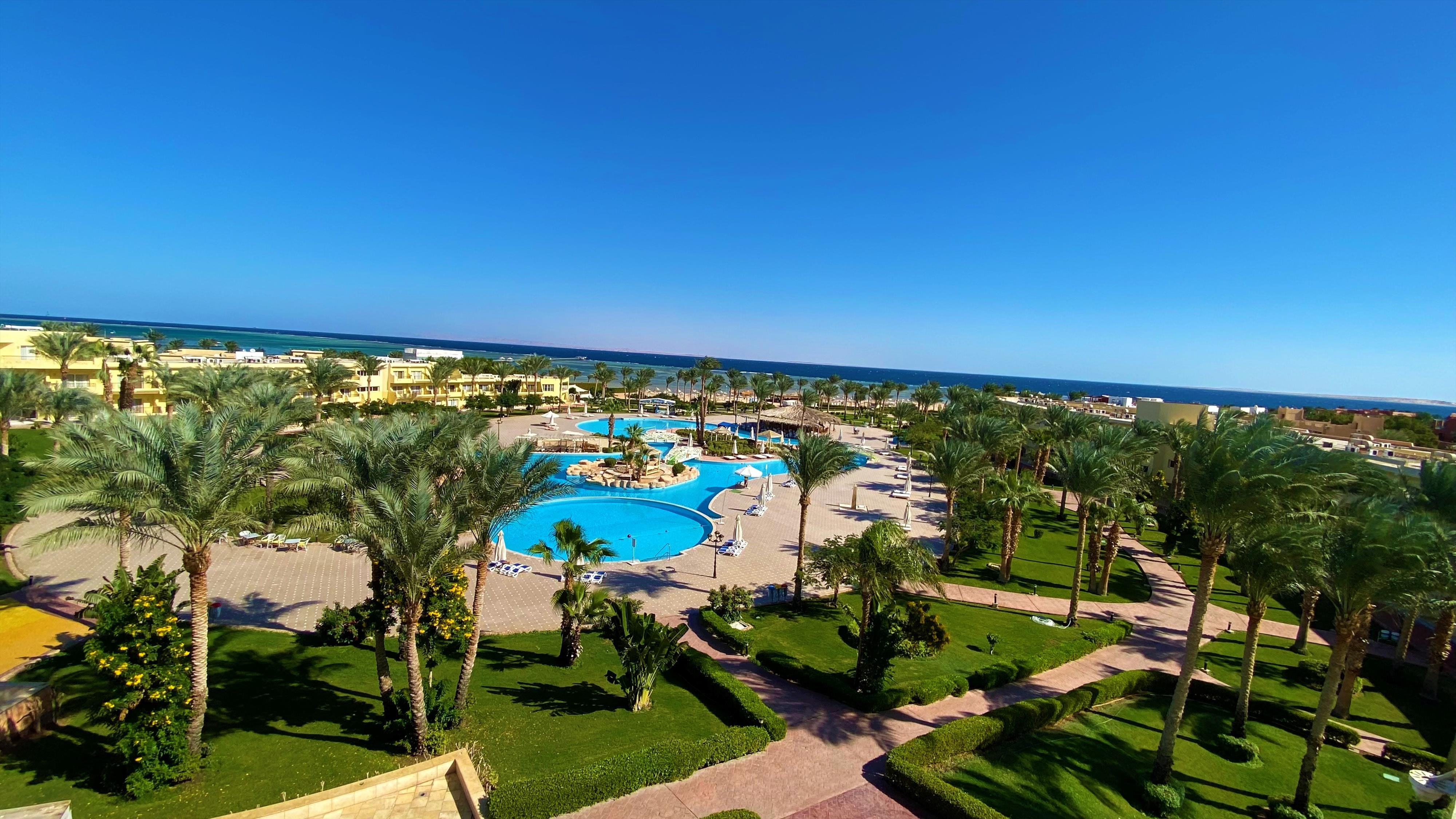 Amwaj Oyoun Resort & Casino
