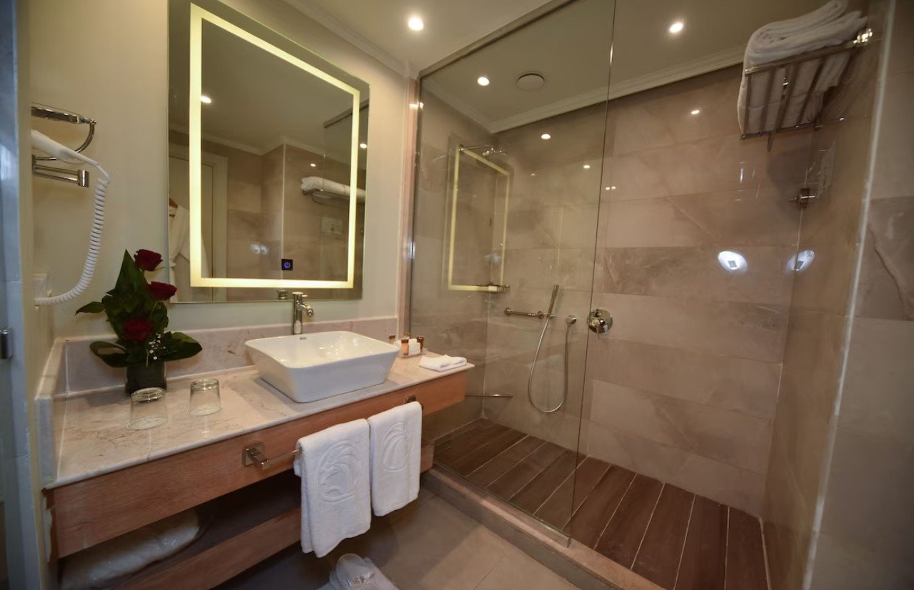 Cleopatra Luxury Resort +16
