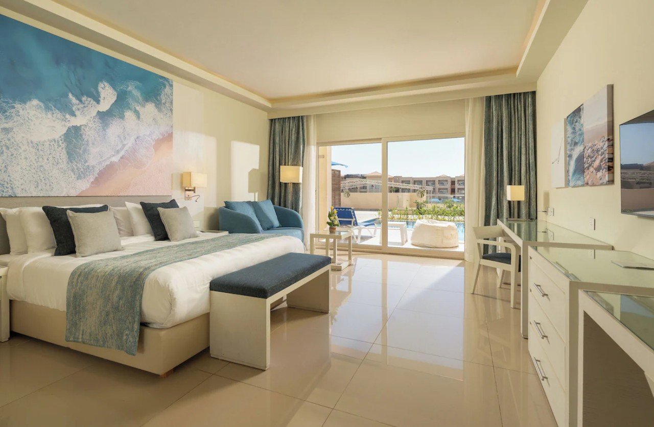 Cleopatra Luxury Resort +16