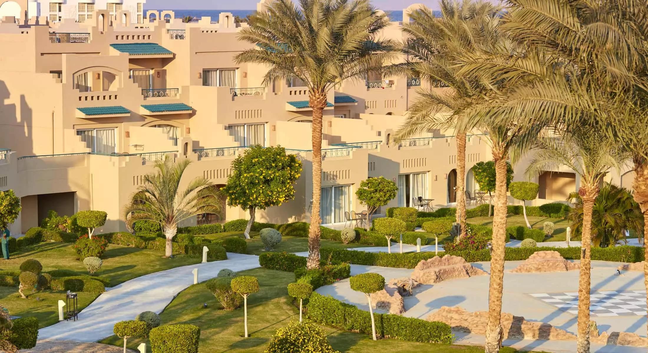Coral Sea Water World Resort