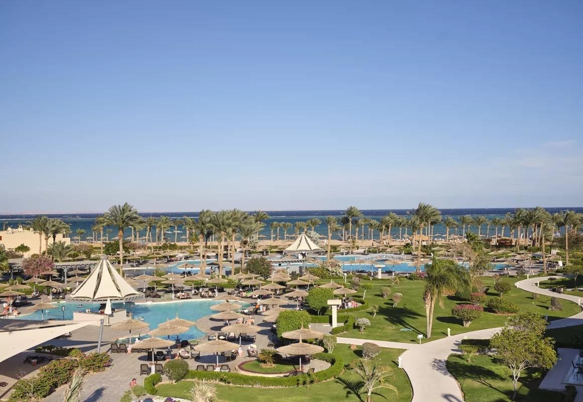 Coral Sea Water World Resort