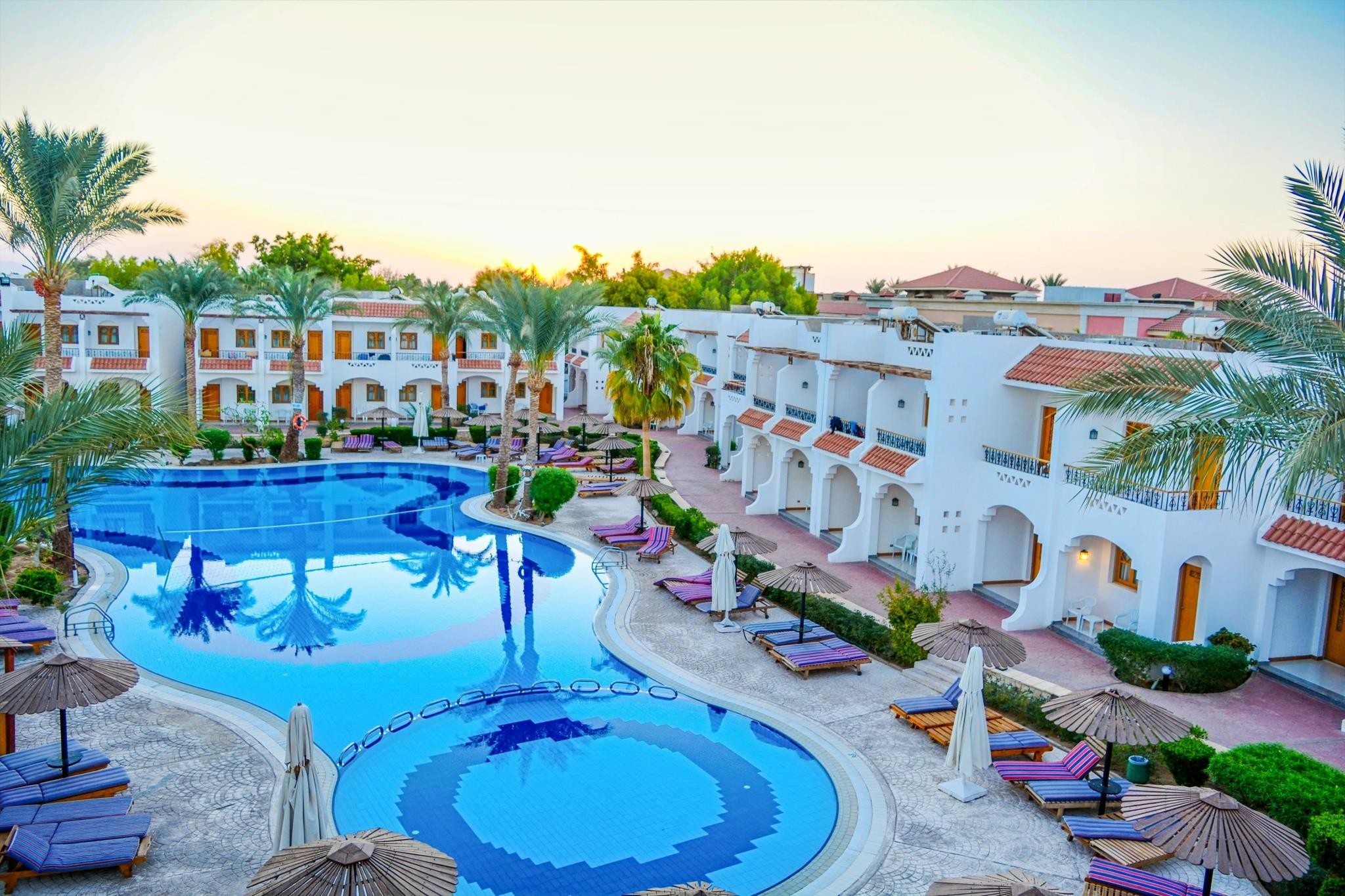 Dive Inn Resort