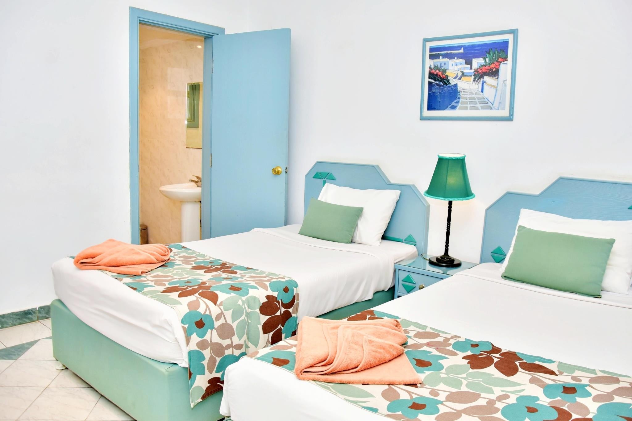 Dive Inn Resort