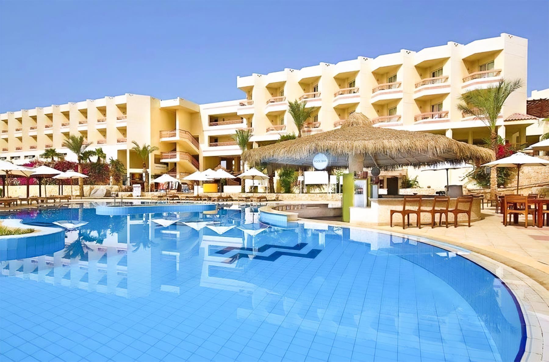 DoubleTree by Hilton Sharks Bay 23