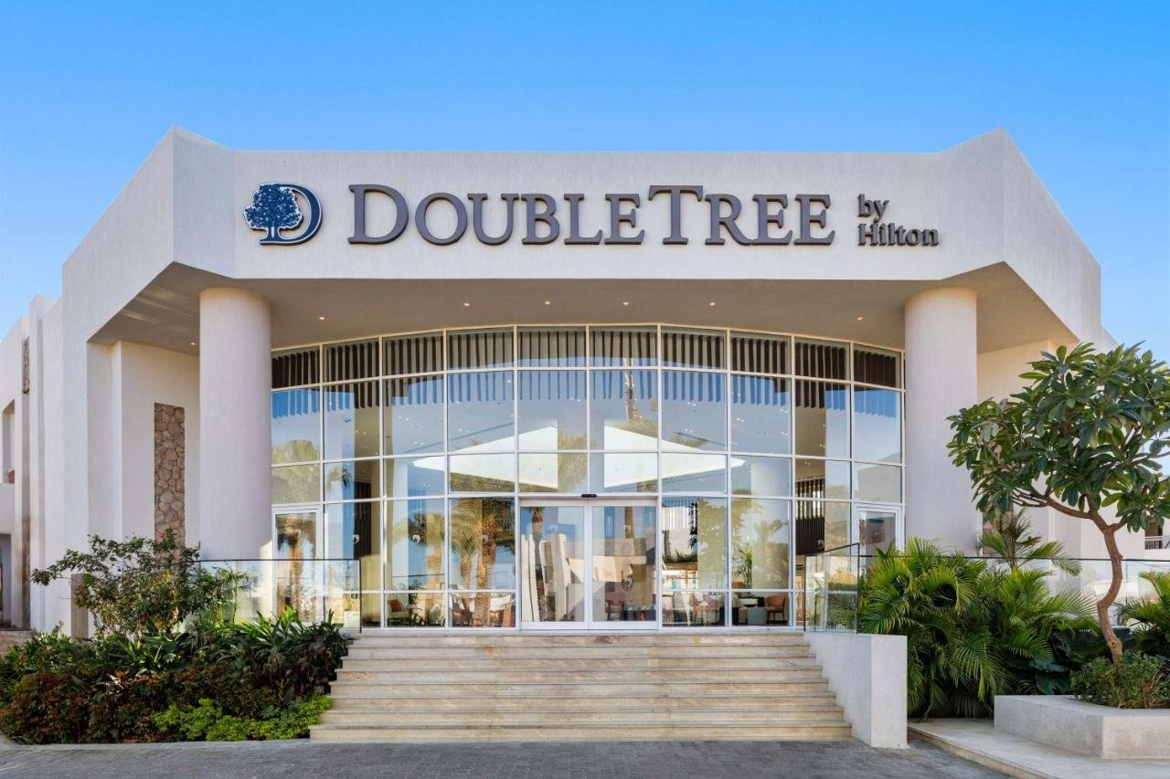 DoubleTree by Hilton Sharks Bay