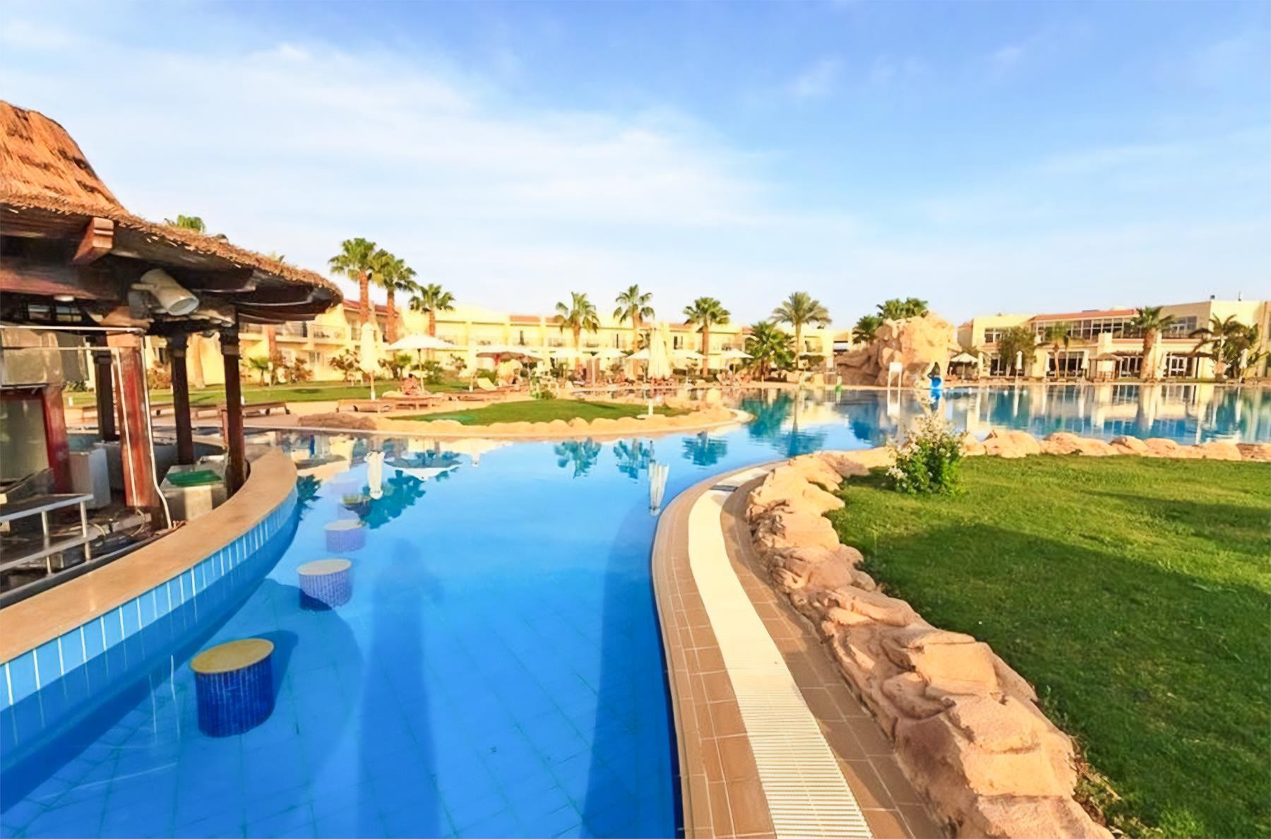 DoubleTree by Hilton Sharks Bay 24