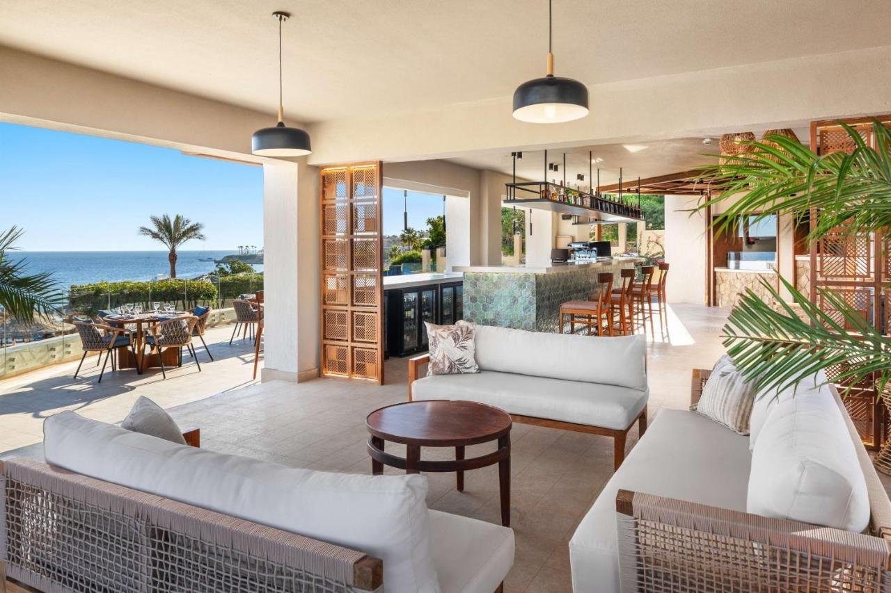 DoubleTree by Hilton Sharks Bay