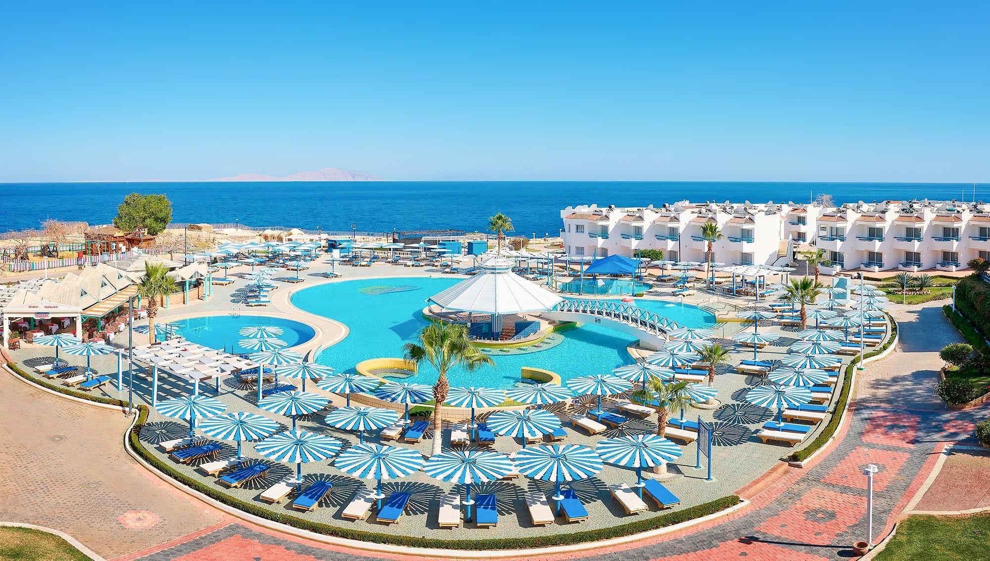 Dreams Beach Resort
