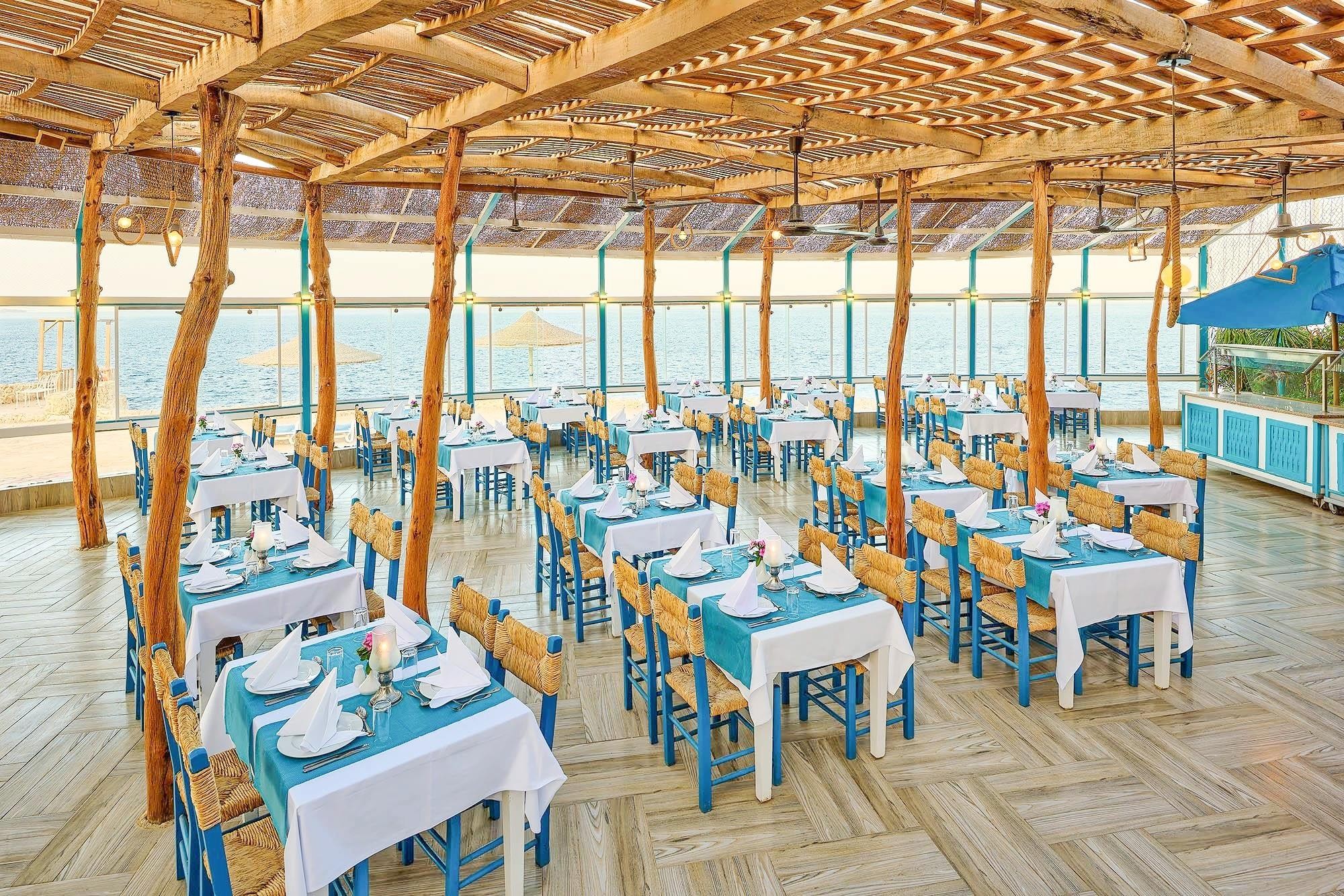 Dreams Beach Resort 10