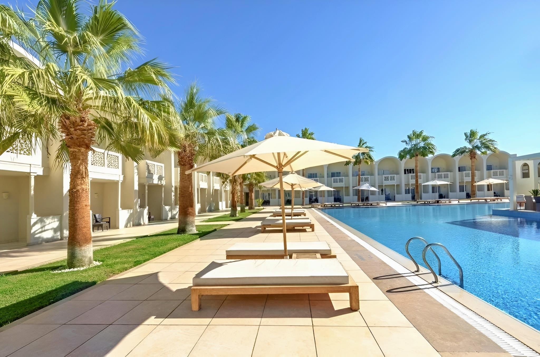 Reef Oasis Beach Resort