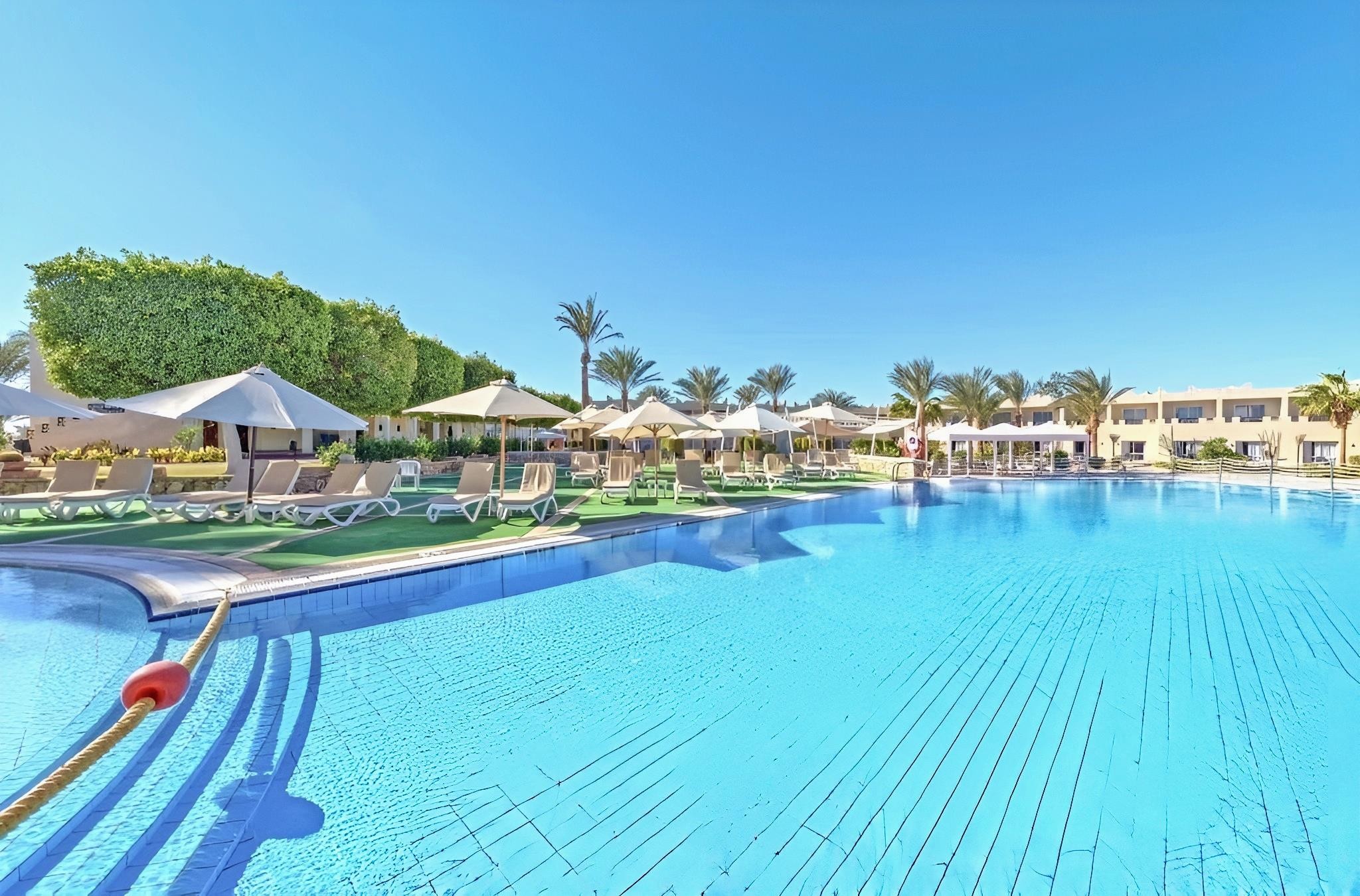 Reef Oasis Beach Resort