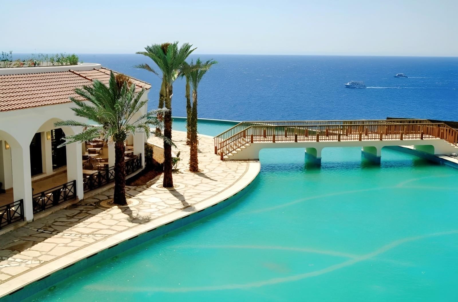 Reef Oasis Blue Bay Resort