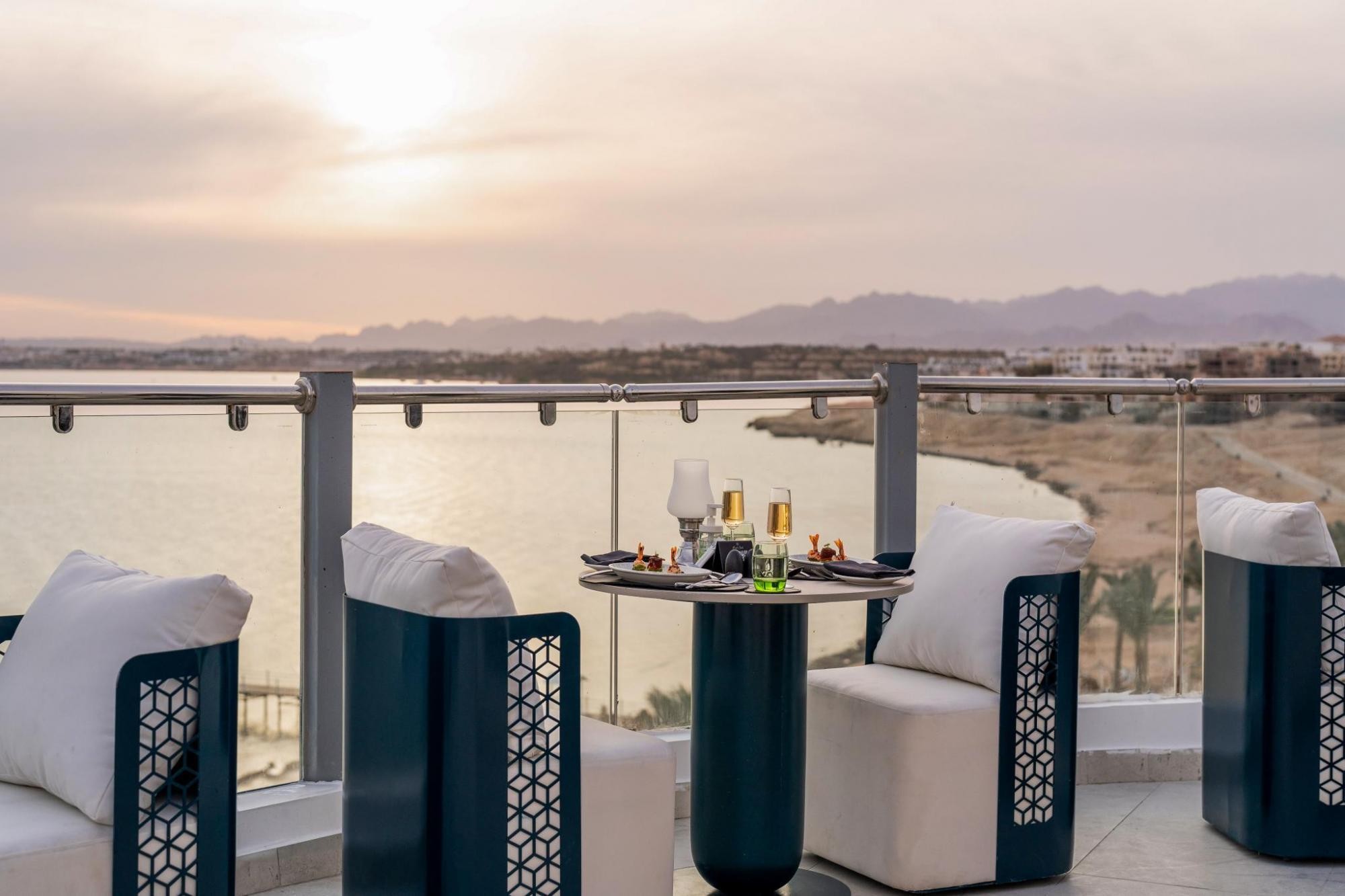 Sunrise Remal Beach Resort