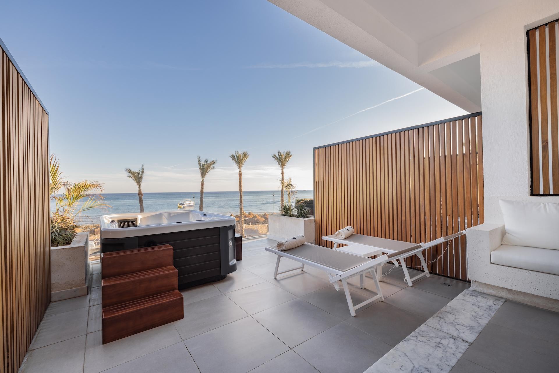 Sunrise Remal Beach Resort