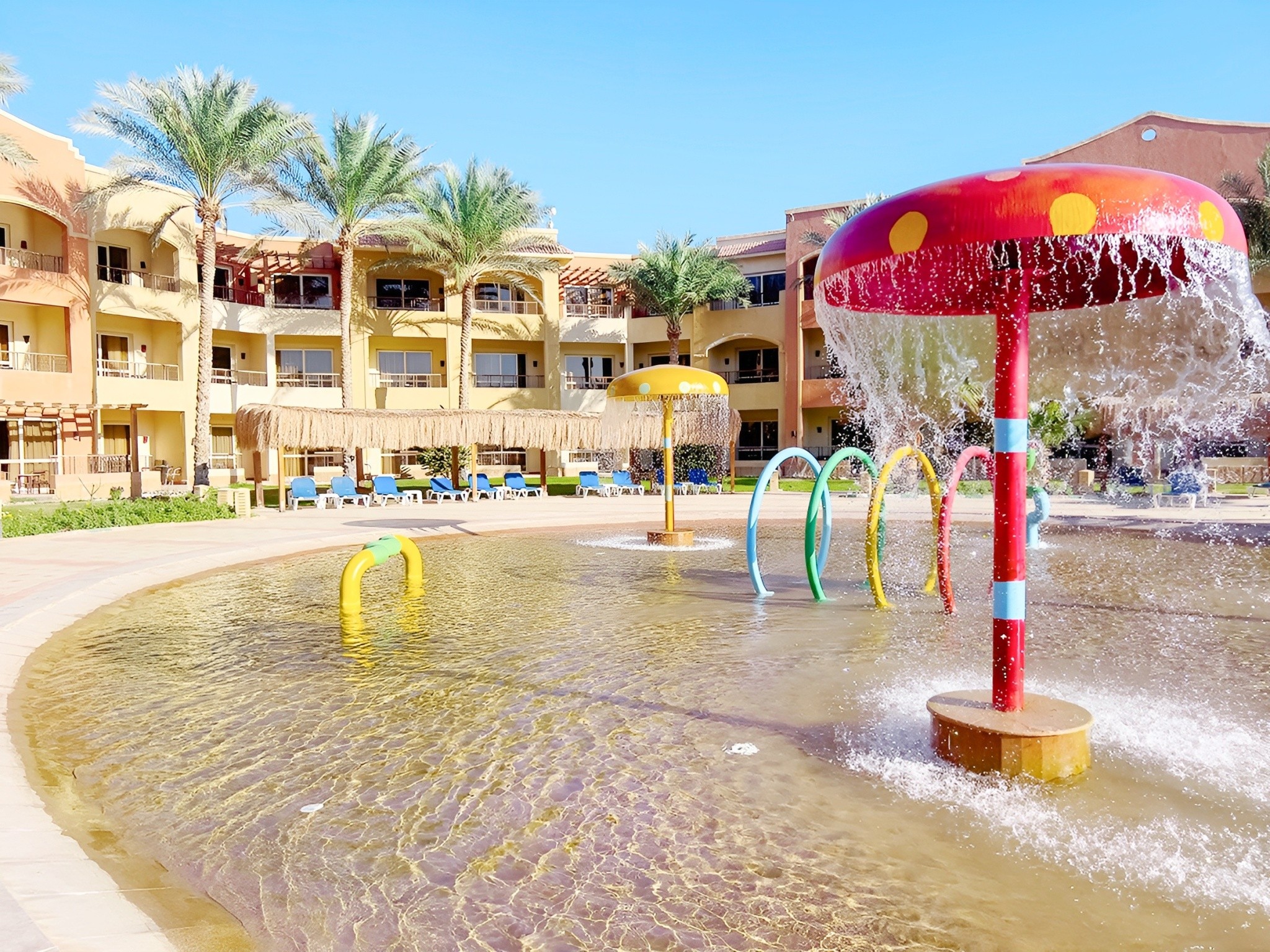 Regency Plaza Aqua Park & Spa Resort 9