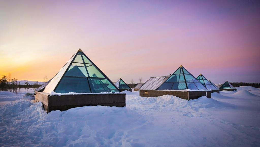 Charter Laponia Aurora Pyramid Glass Igloos Levi