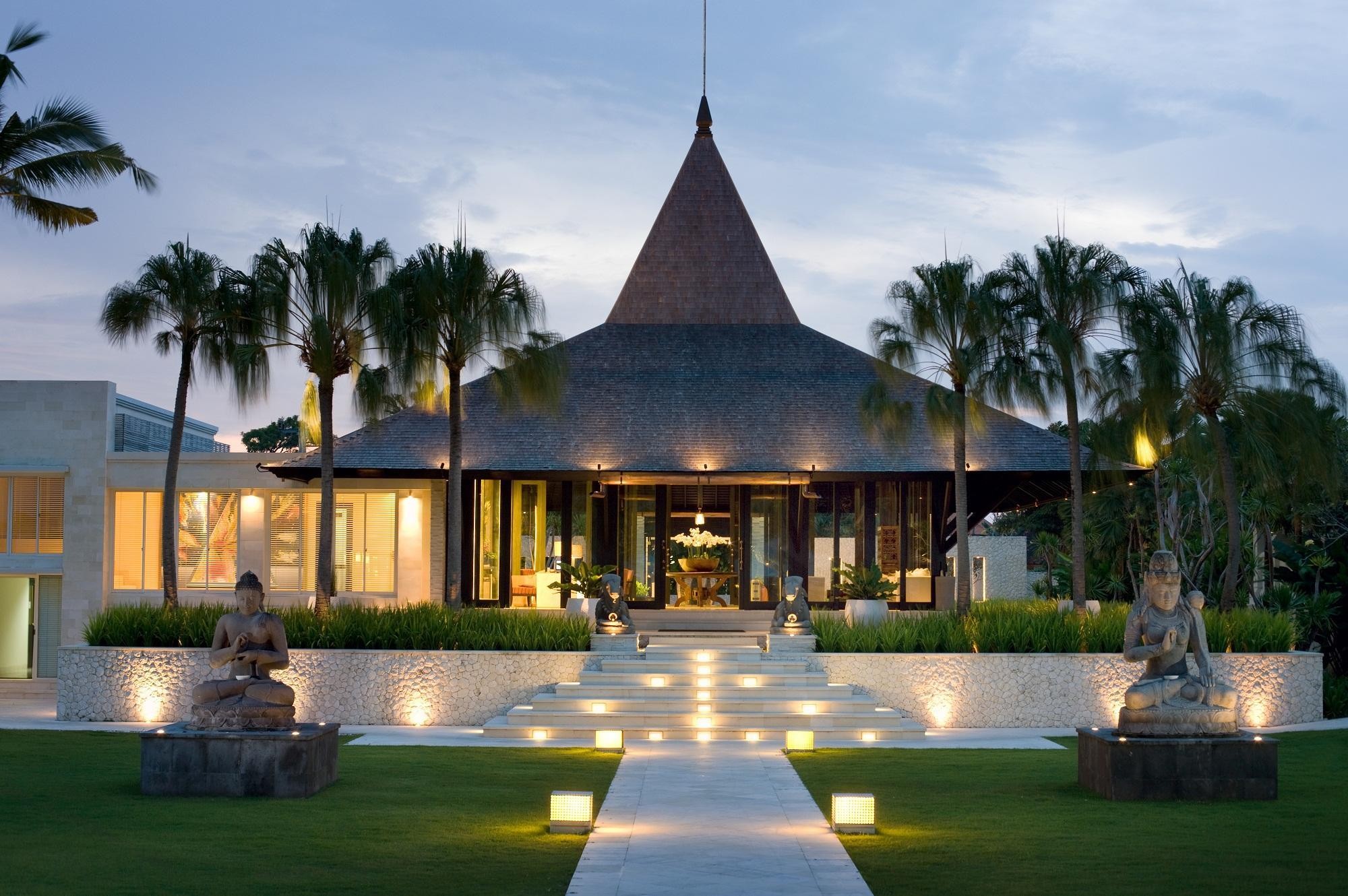 The Royal Santrian Luxury Beach Villas