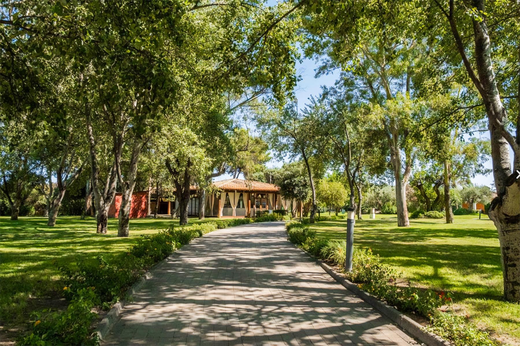 Garden Beach Hotel 23