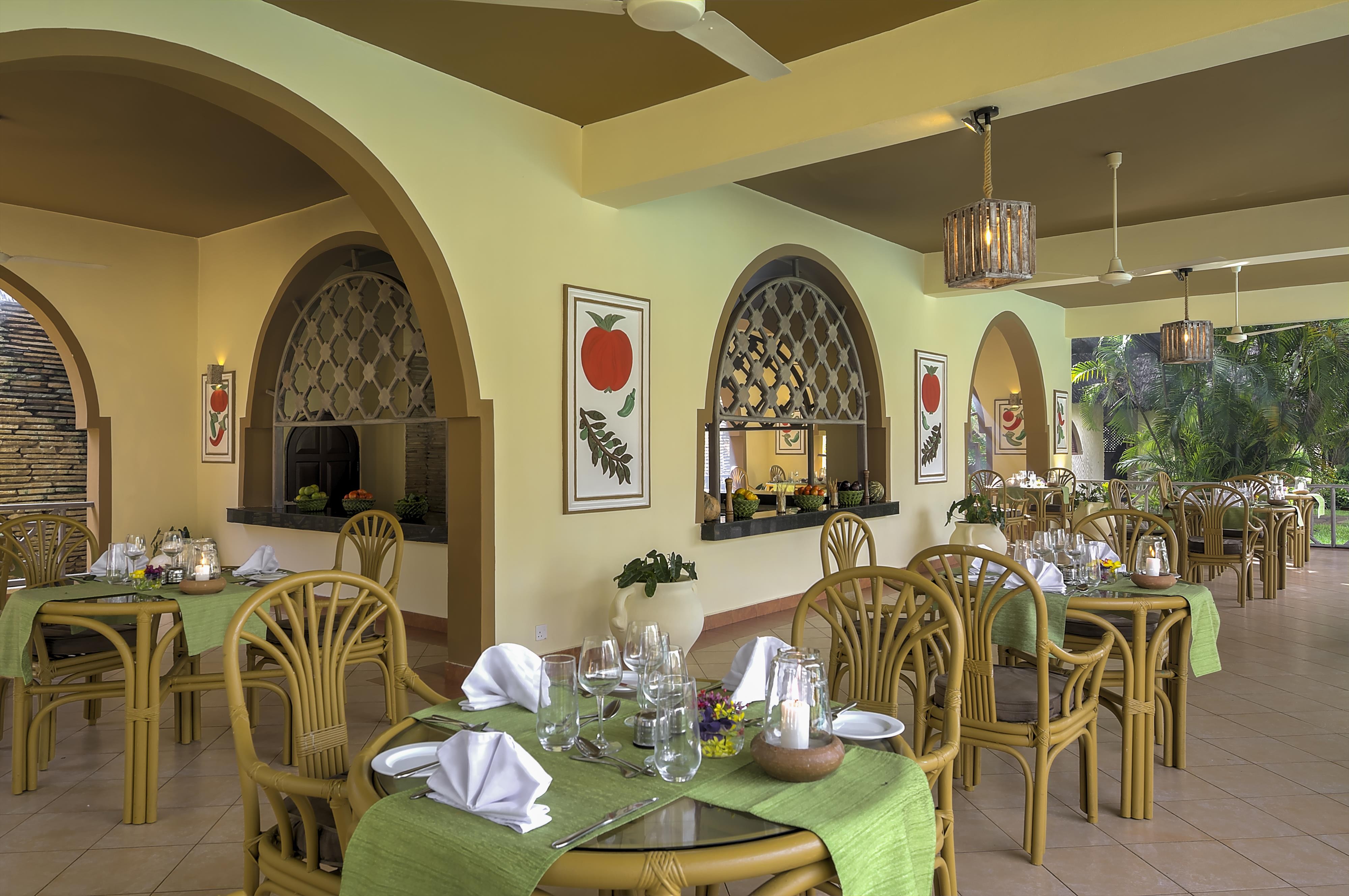 Neptune Paradise Beach Resort & Spa 10