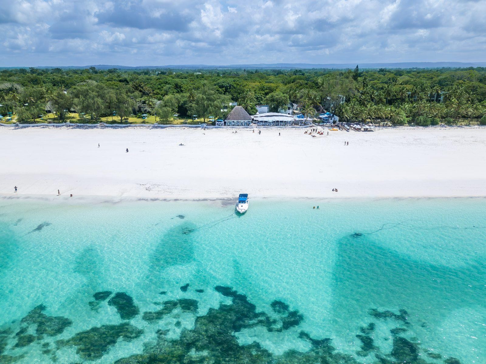 Nomad Beach Resort 25