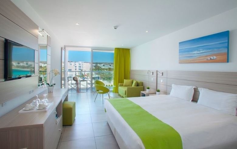 Limanaki Beach Hotel and Suites