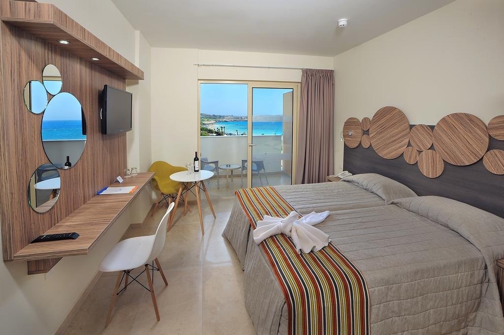 Nelia beach