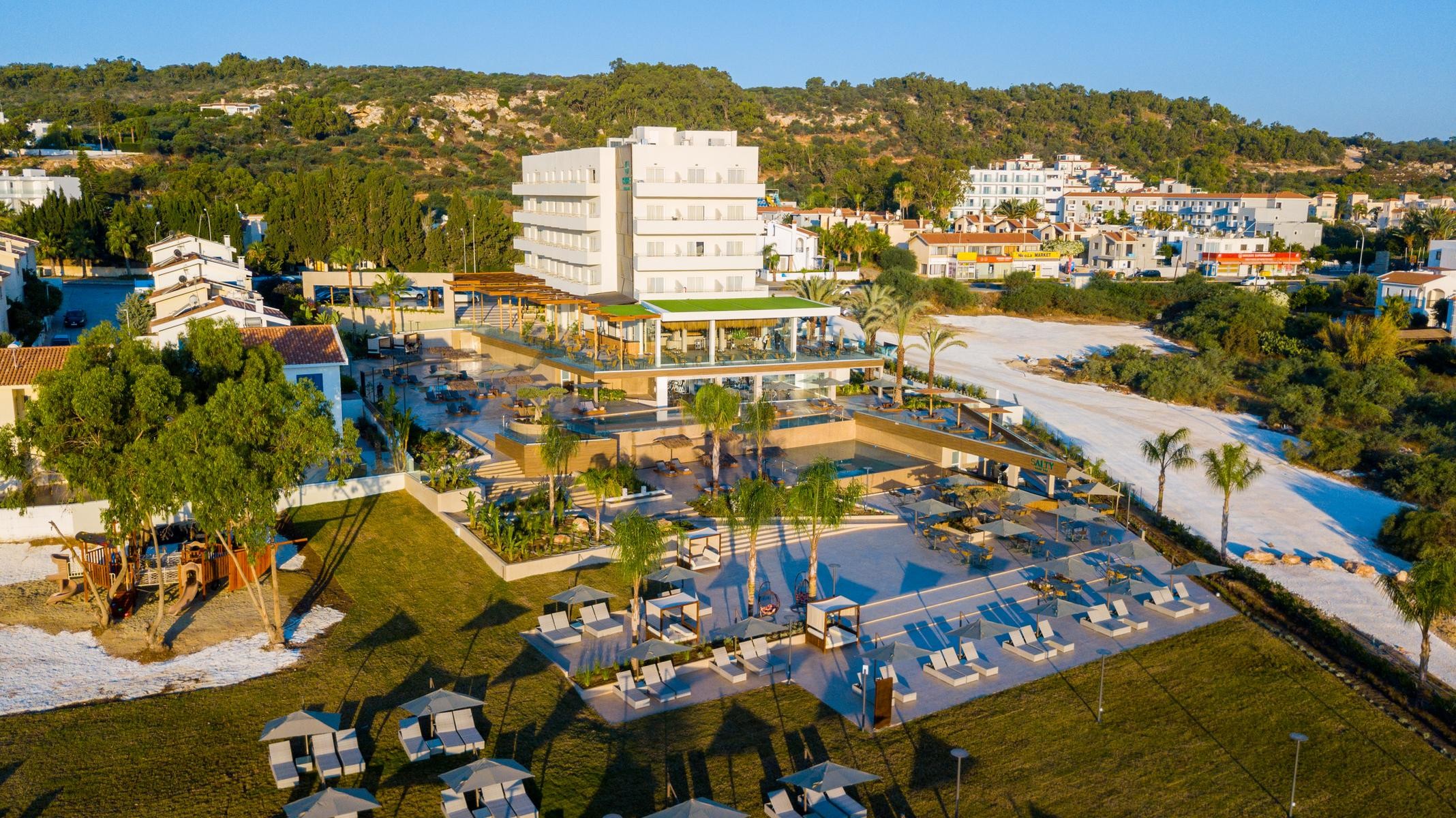 Cavo Zoe Seaside Hotel