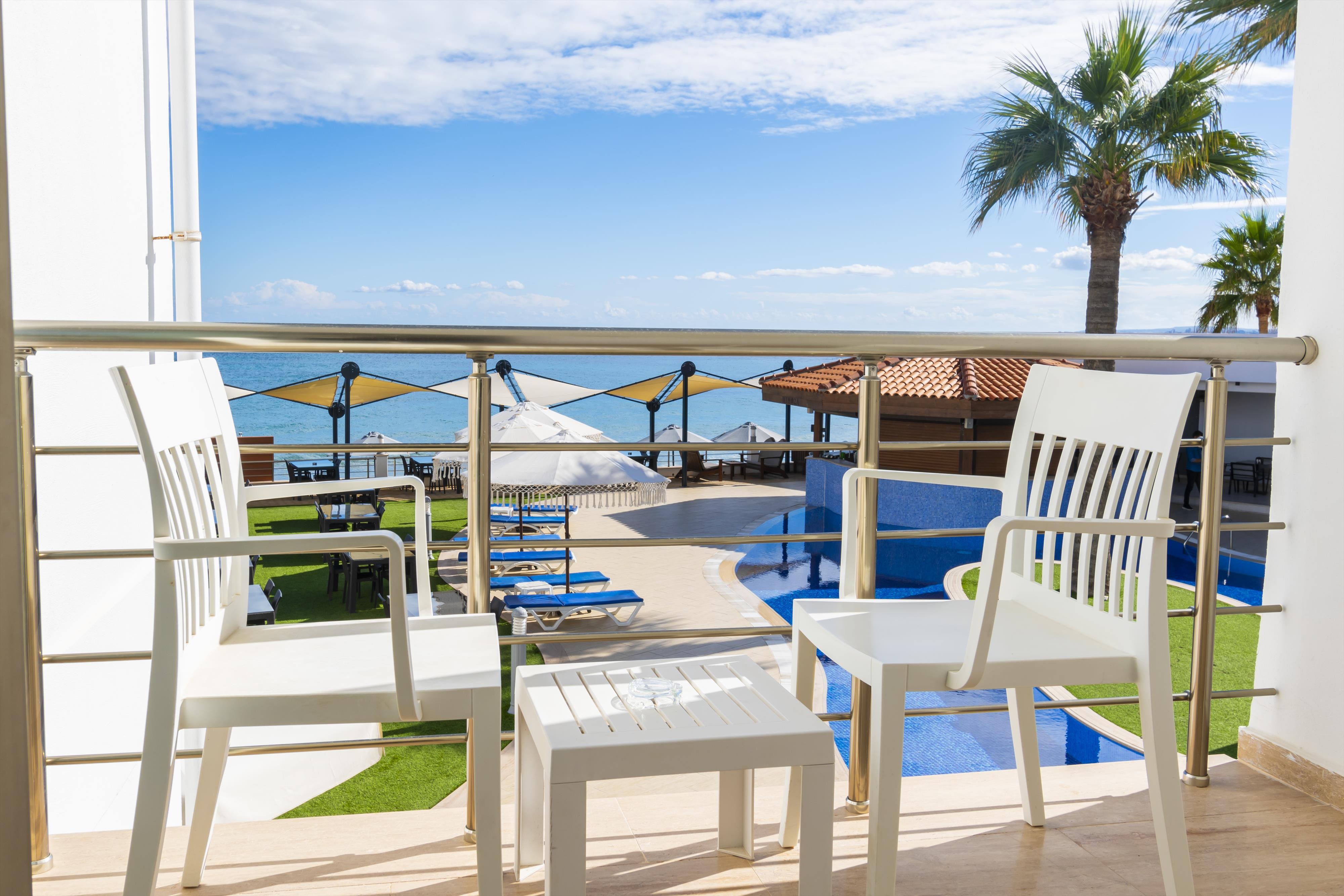 Mimoza Beach Hotel 24