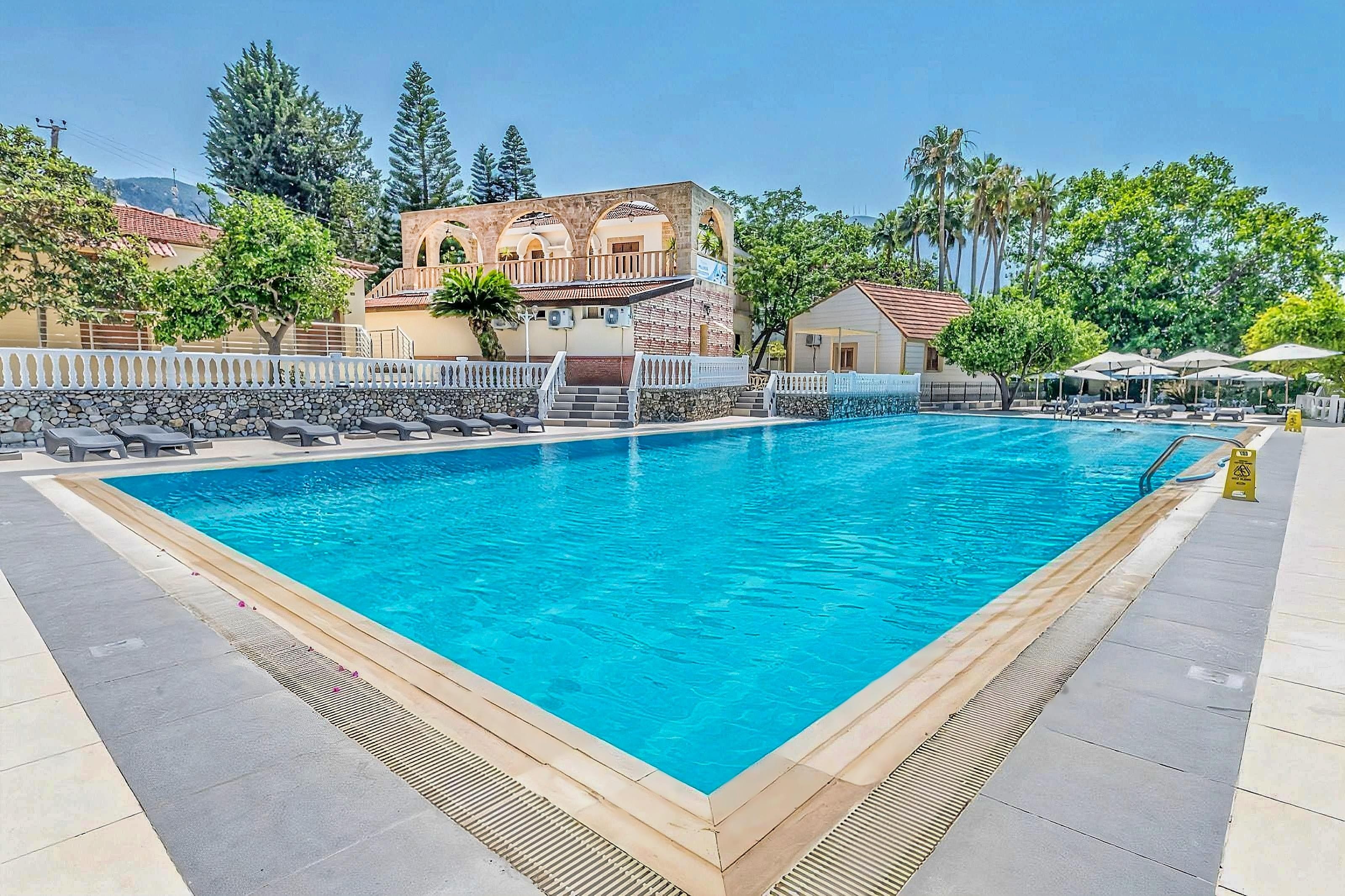 Hotel Riverside Garden Resort 5