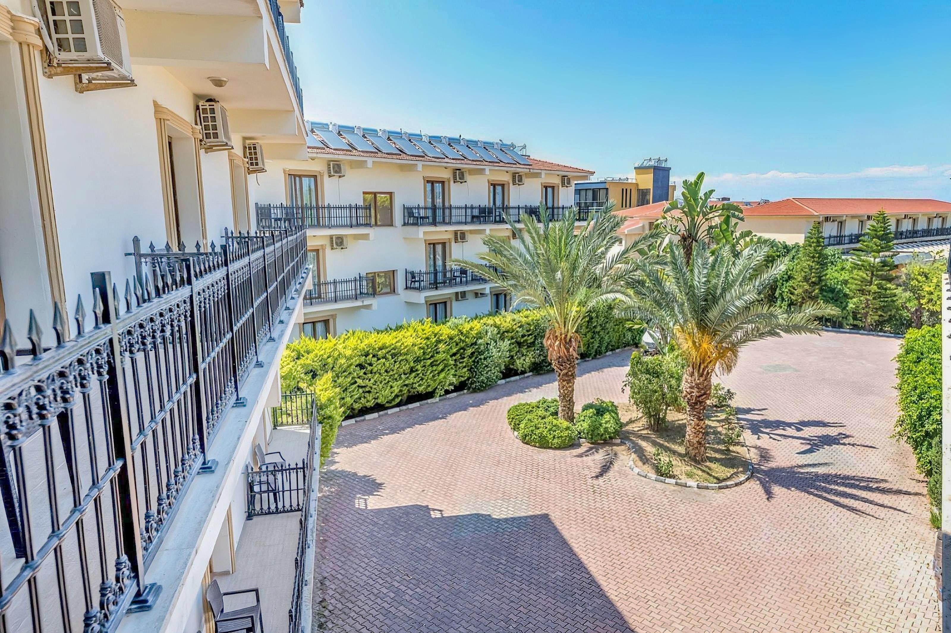 Hotel Riverside Garden Resort 18