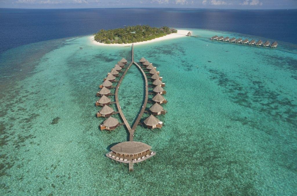 Angaga Island Resort & Spa