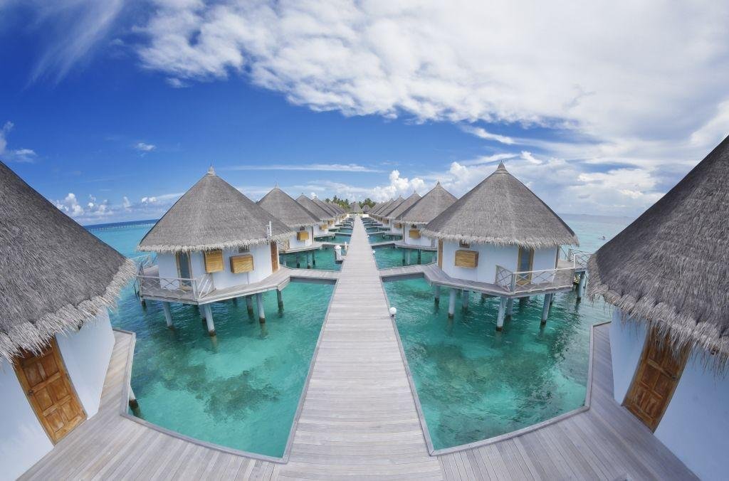 Angaga Island Resort & Spa