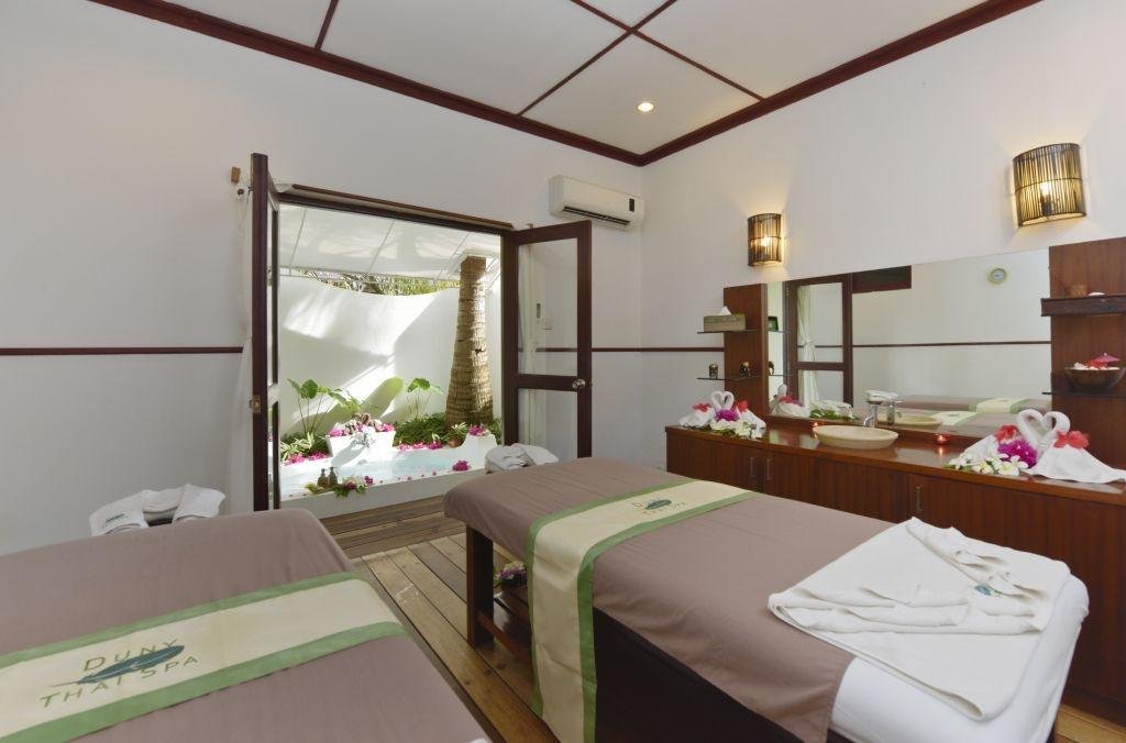 Angaga Island Resort & Spa