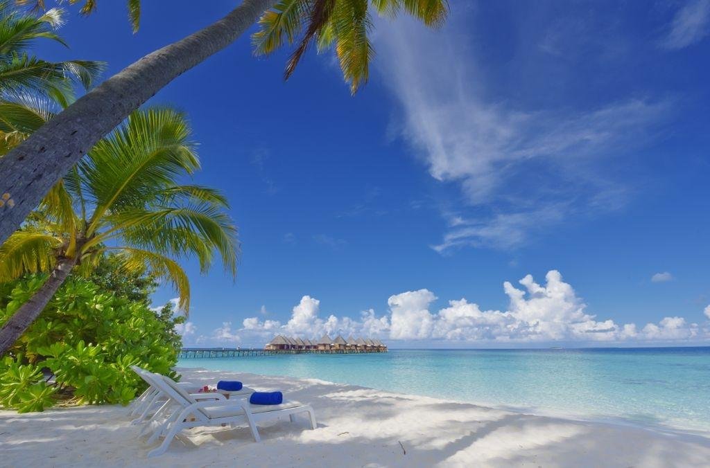 Angaga Island Resort & Spa